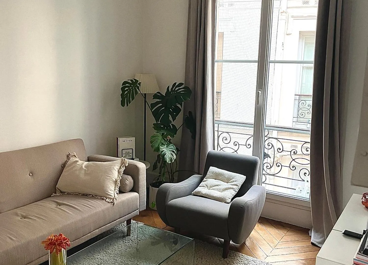 Appartement Haussmannien Au Coeur Du 11E Paris France